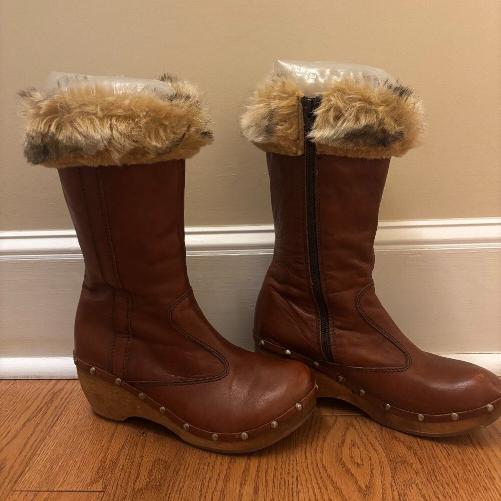 Sacco Cognac Leather Fur Trim Clog Boots | 2.5" Wood Heel | EU 38 / US 7.5